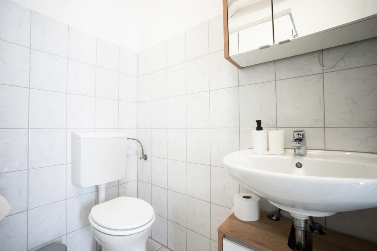 Modern 1-Bedroom Apartment Next To Praterstern Βιέννη Εξωτερικό φωτογραφία